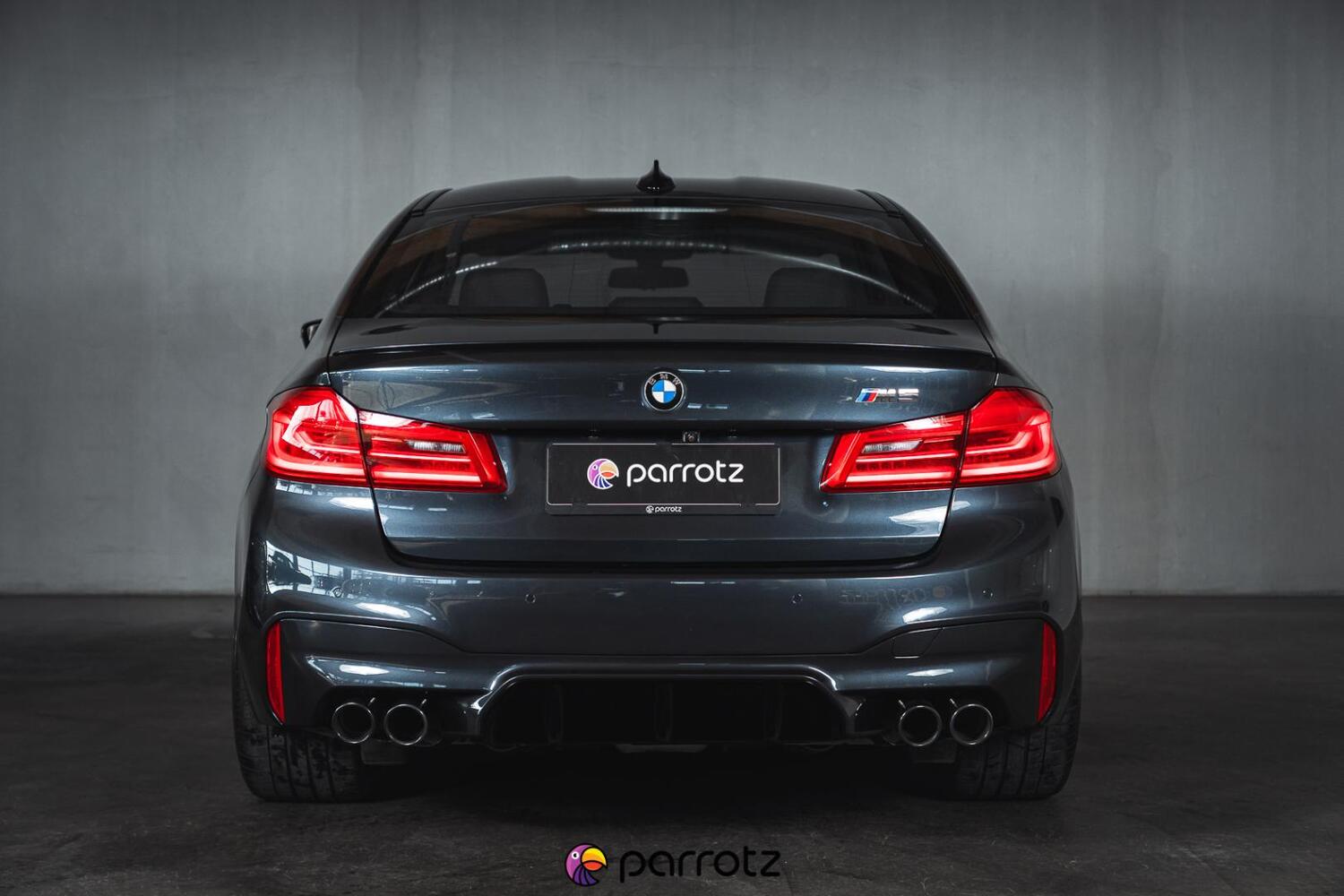BMW M5 vaihtoauto