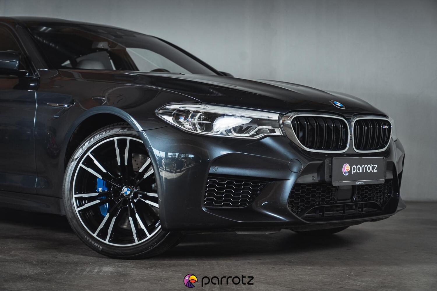 BMW M5 vaihtoauto