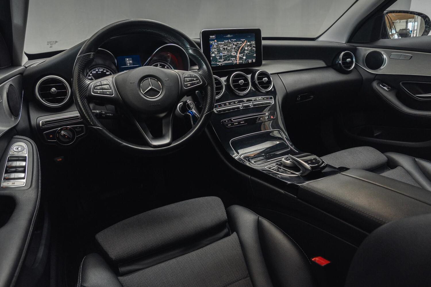 Mercedes-Benz C vaihtoauto
