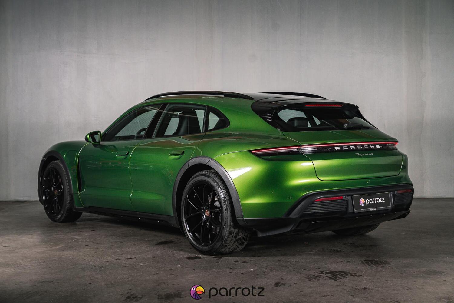 Porsche Taycan vaihtoauto