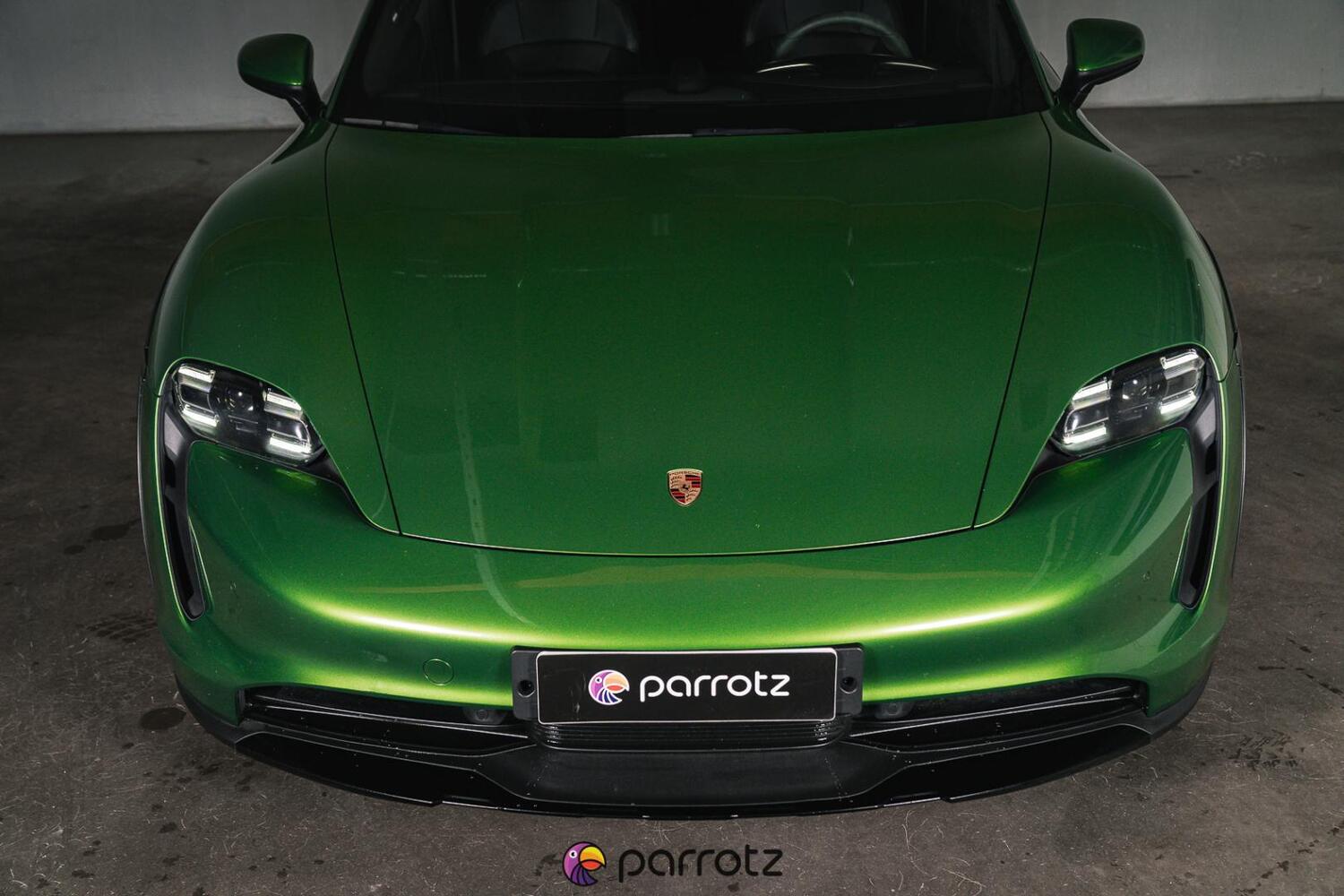 Porsche Taycan vaihtoauto