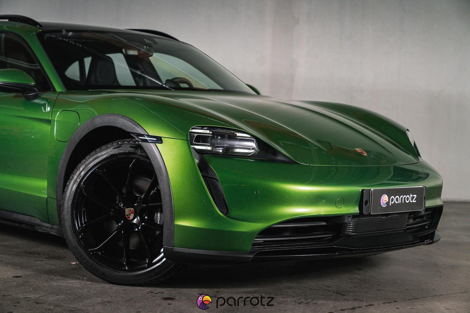 Porsche Taycan vaihtoauto