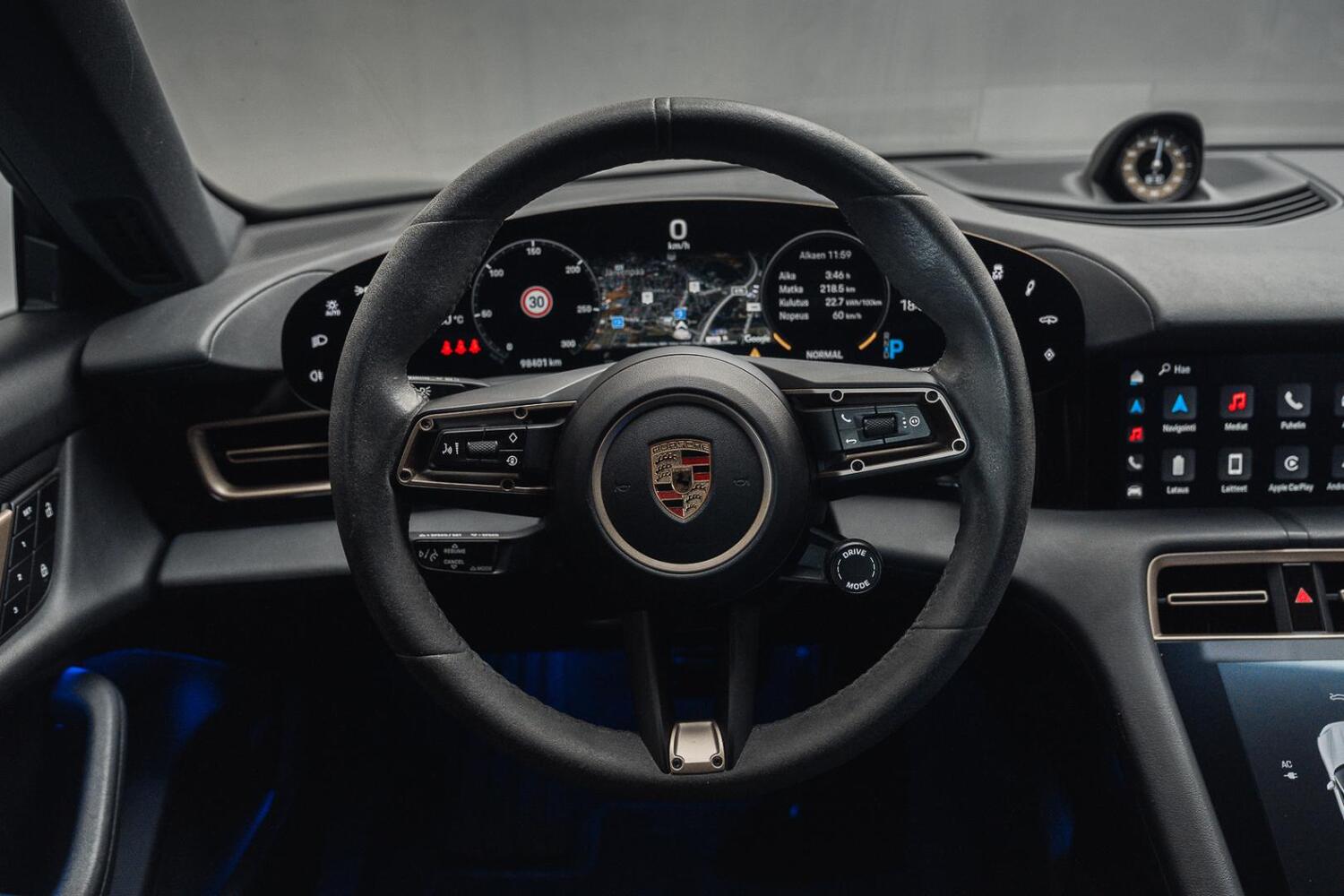 Porsche Taycan vaihtoauto