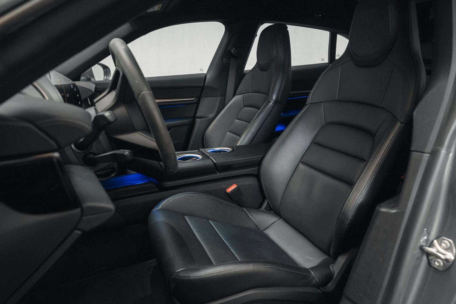 Porsche Taycan vaihtoauto