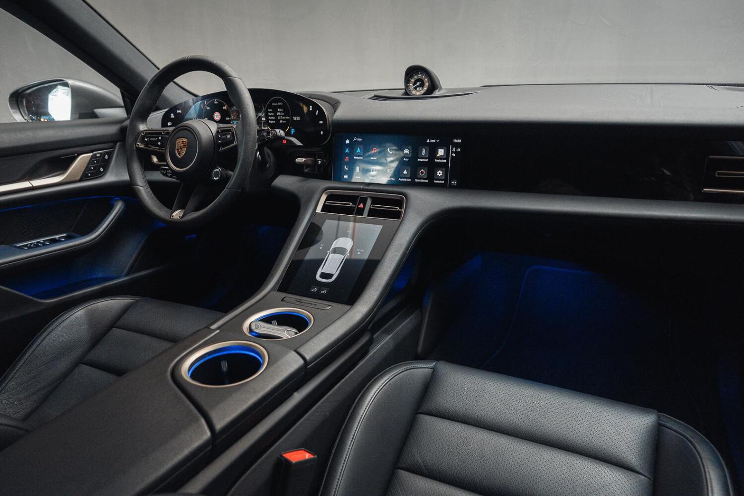 Porsche Taycan vaihtoauto