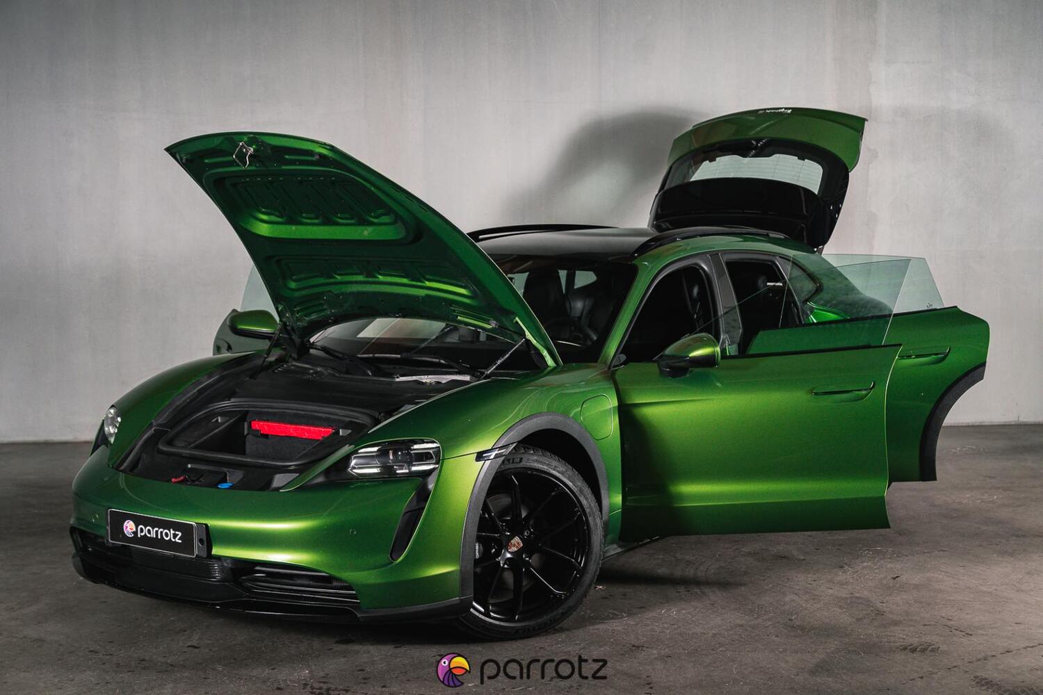 Porsche Taycan vaihtoauto