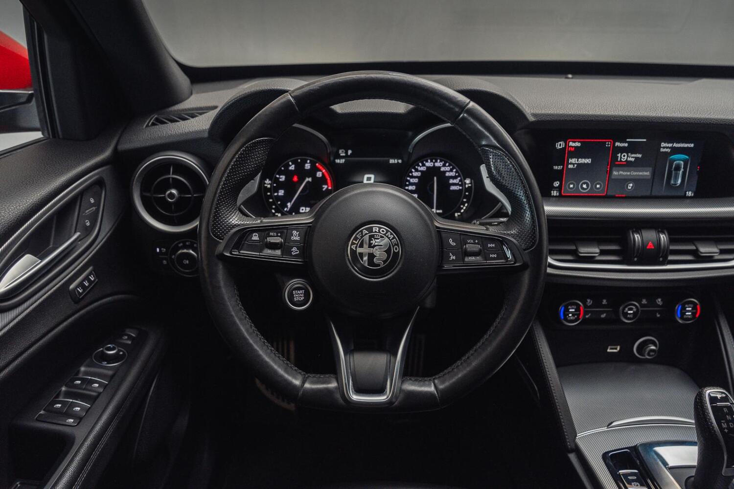 Alfa Romeo Stelvio vaihtoauto
