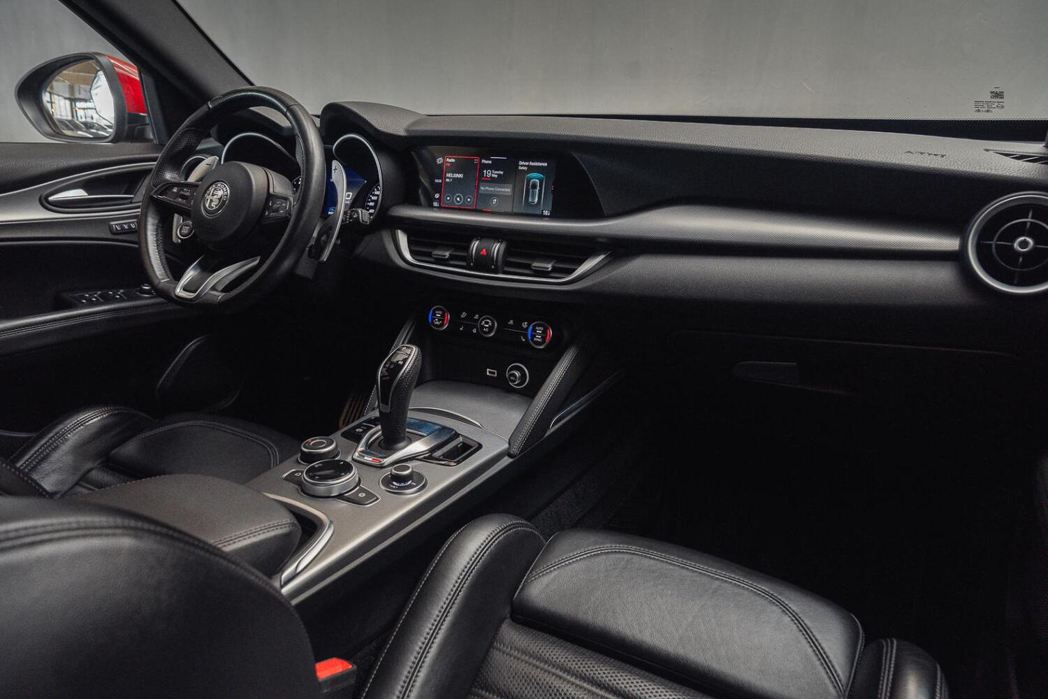 Alfa Romeo Stelvio vaihtoauto