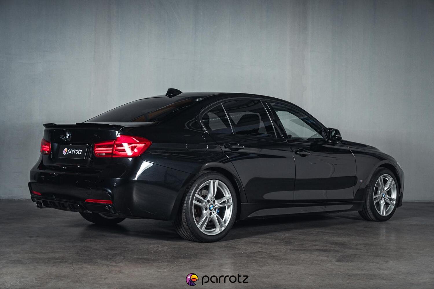 BMW 330 vaihtoauto