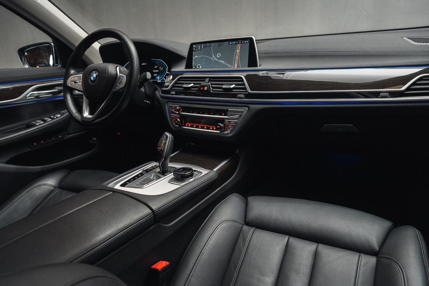 BMW 745 vaihtoauto
