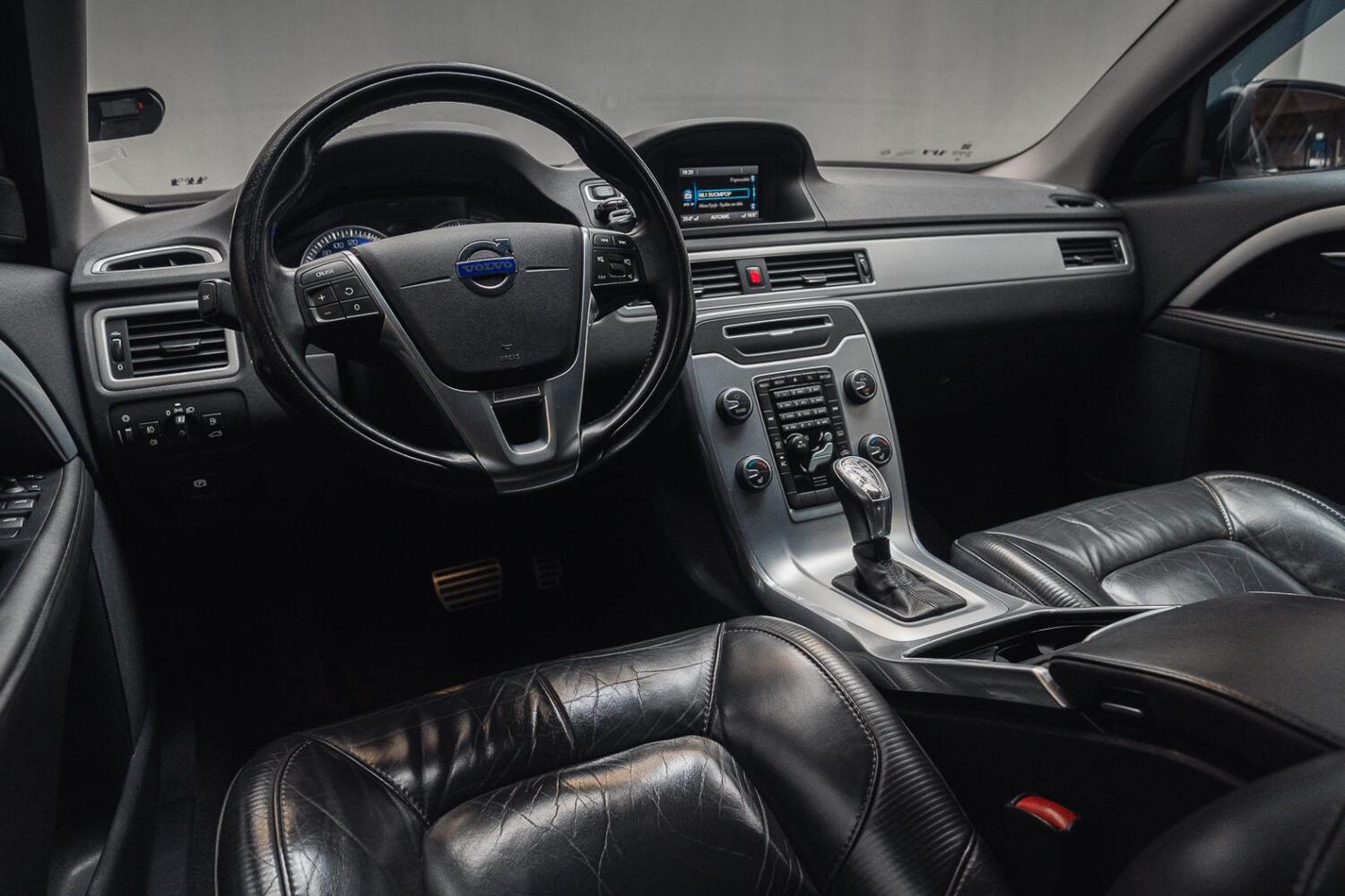 Volvo V70 vaihtoauto