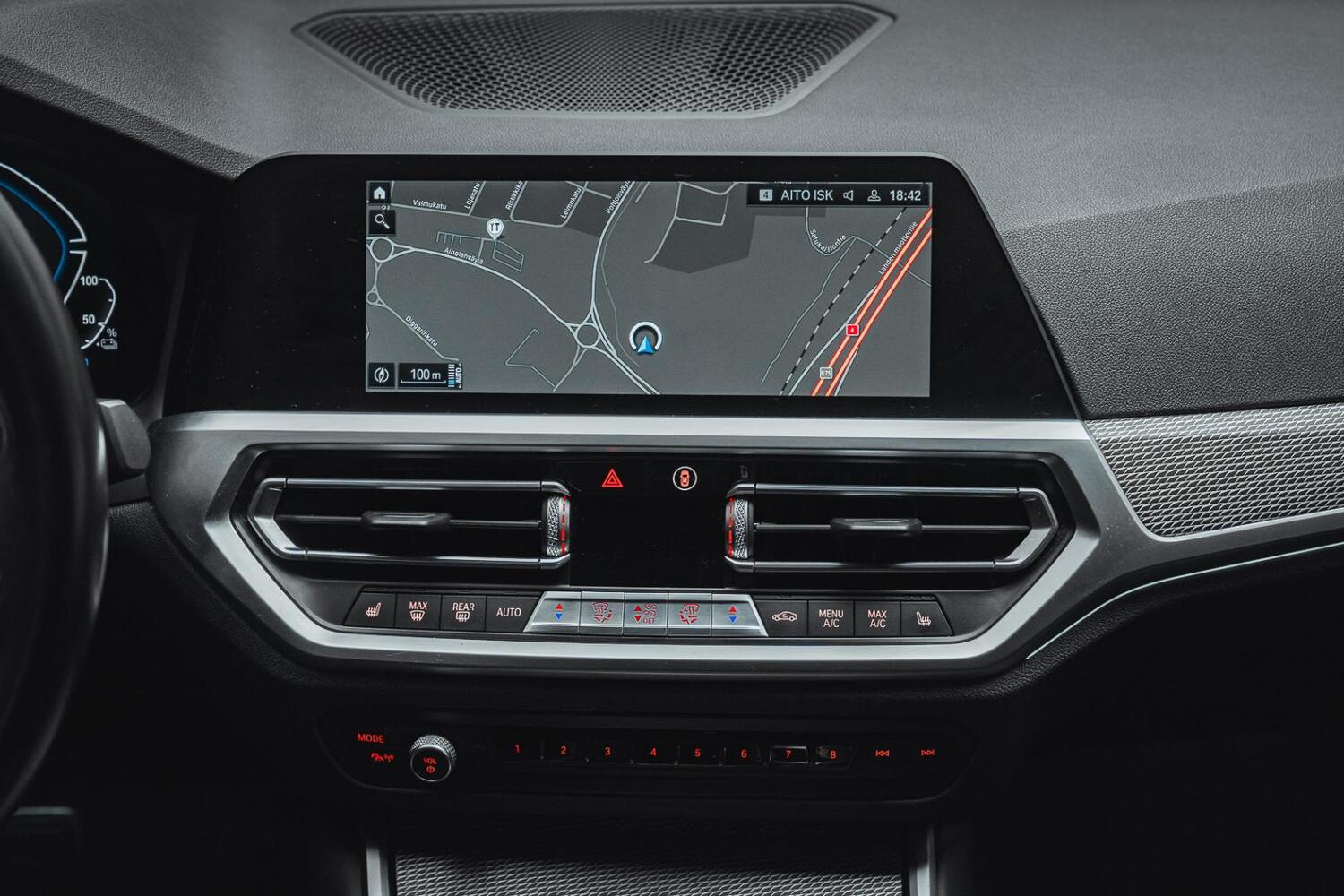 BMW 330 vaihtoauto