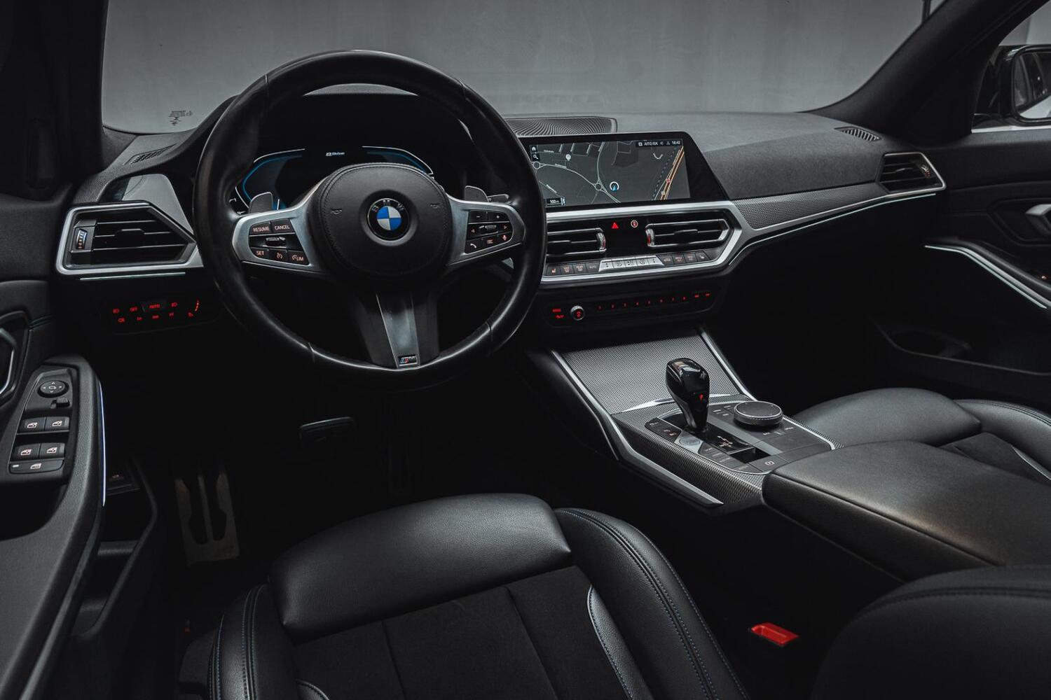 BMW 330 vaihtoauto