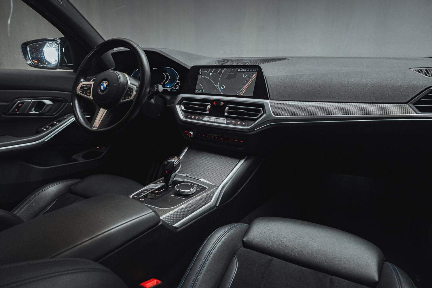 BMW 330 vaihtoauto