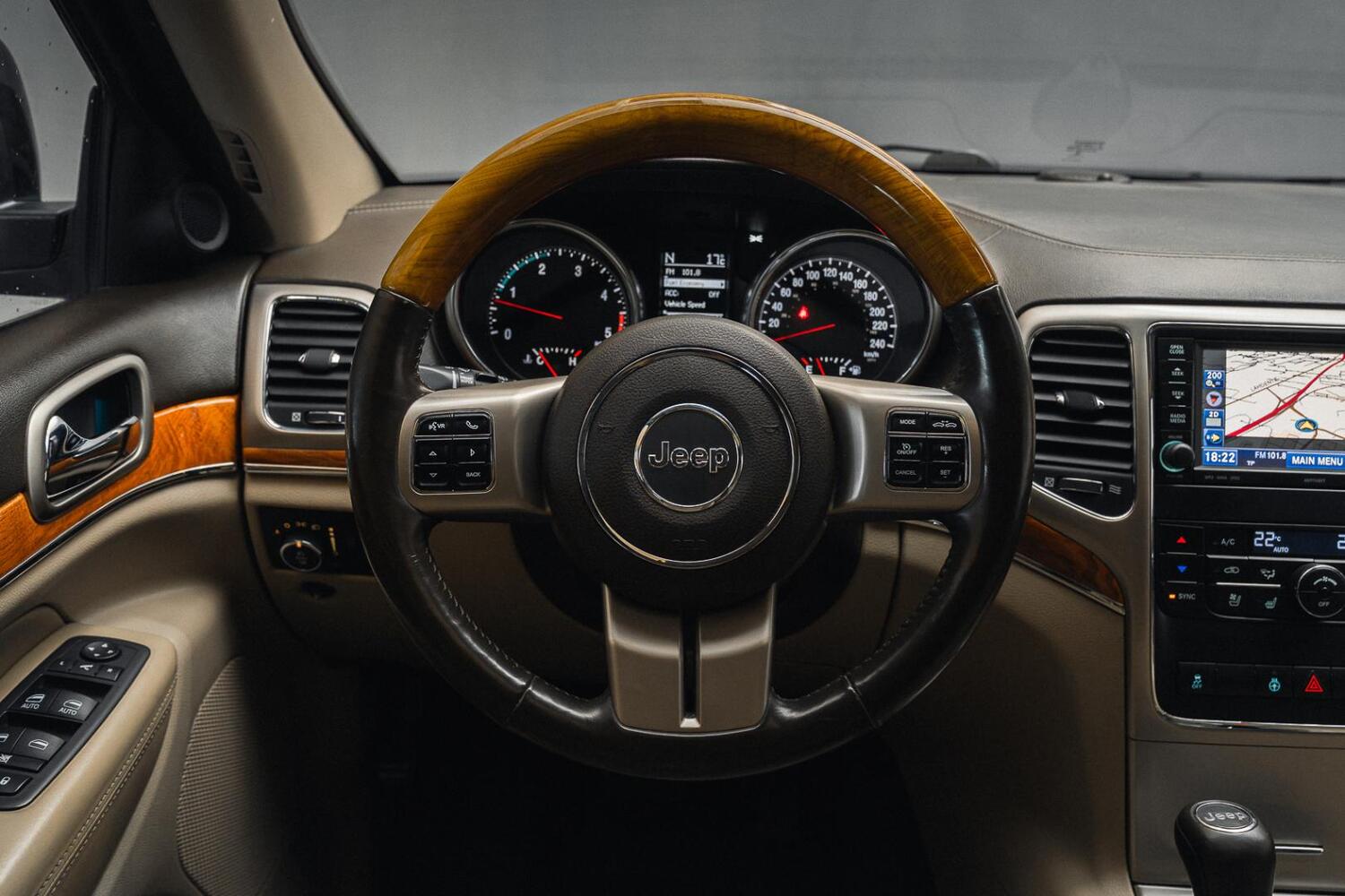 Jeep Grand Cherokee vaihtoauto