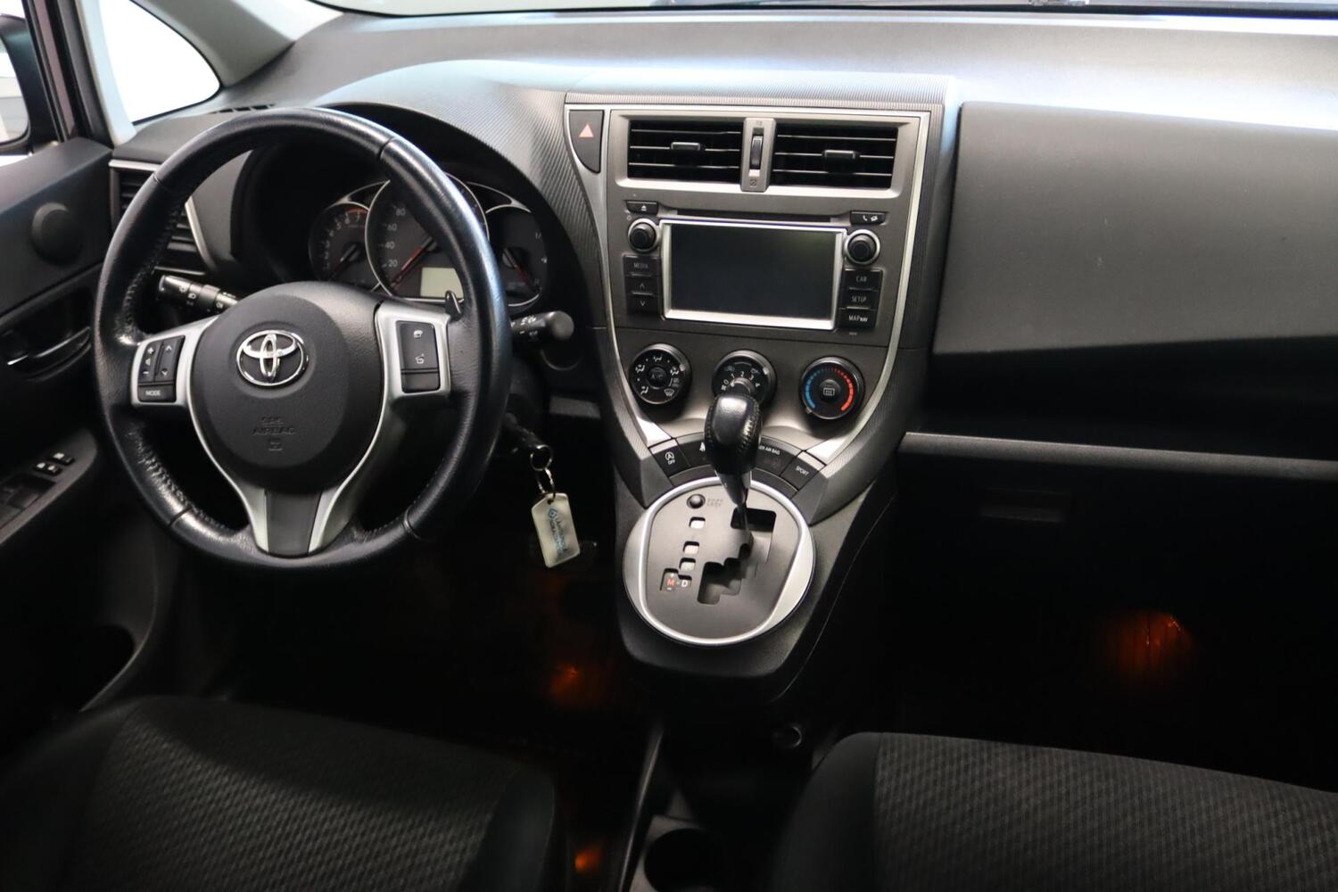 Toyota Verso-S vaihtoauto