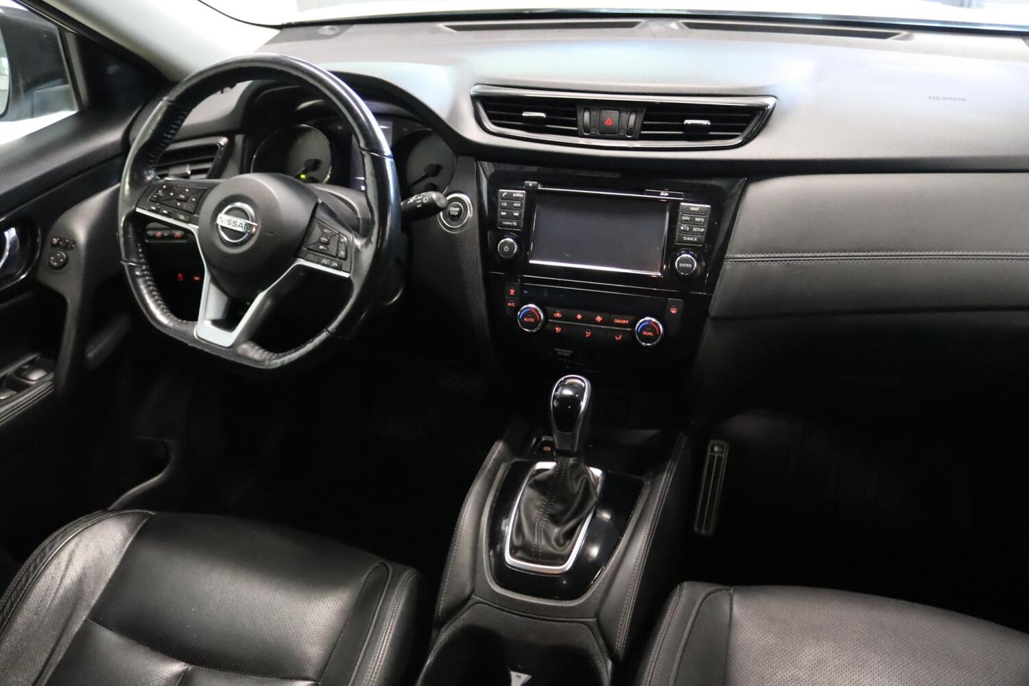 Nissan X-Trail vaihtoauto