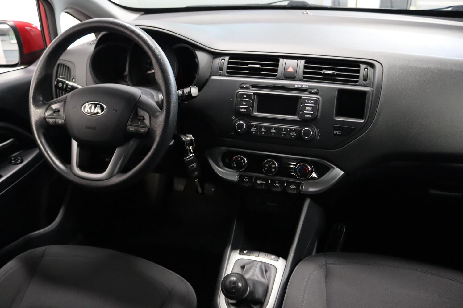 Kia Rio vaihtoauto
