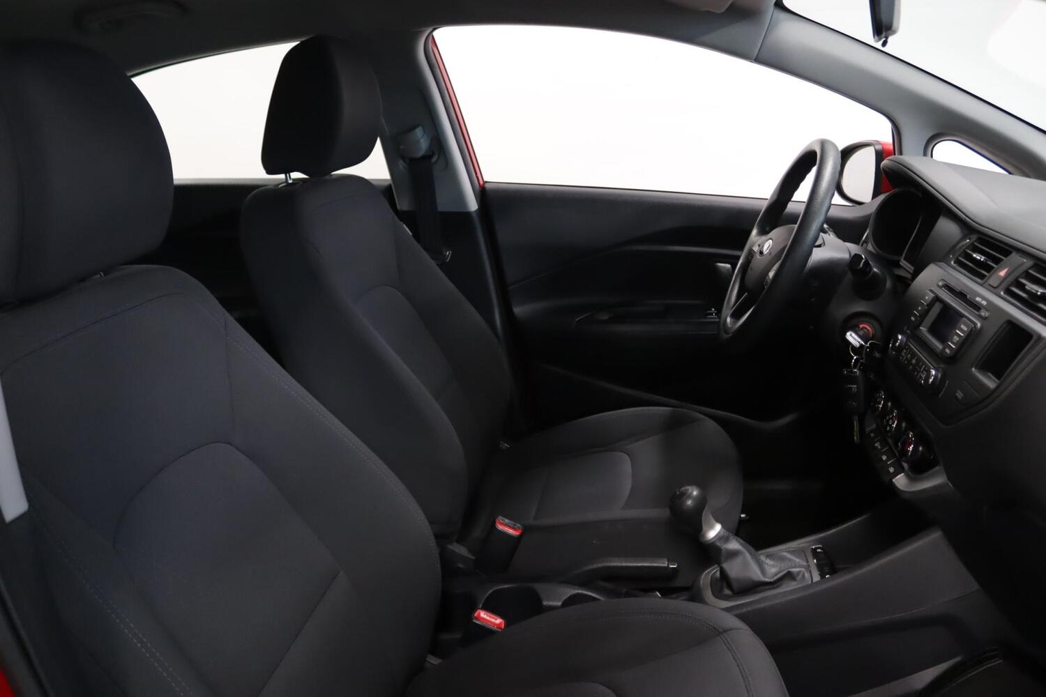 Kia Rio vaihtoauto