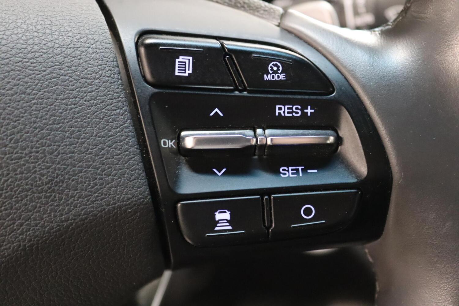 Hyundai IONIQ hybrid vaihtoauto