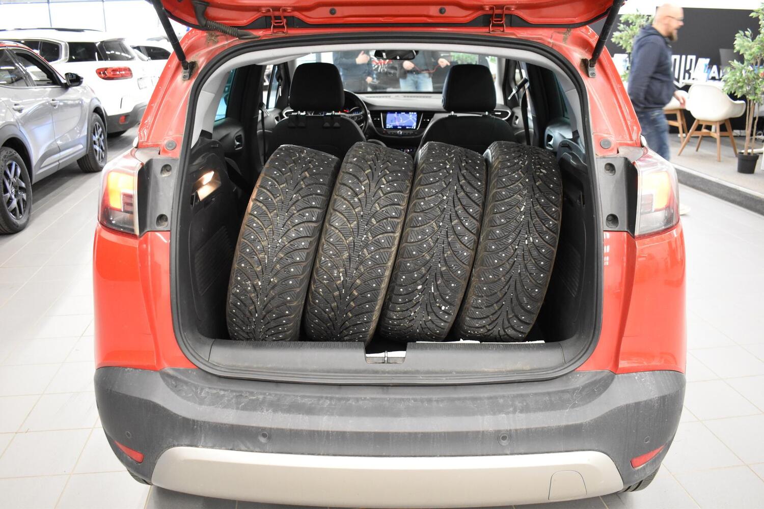 Opel Crossland X vaihtoauto