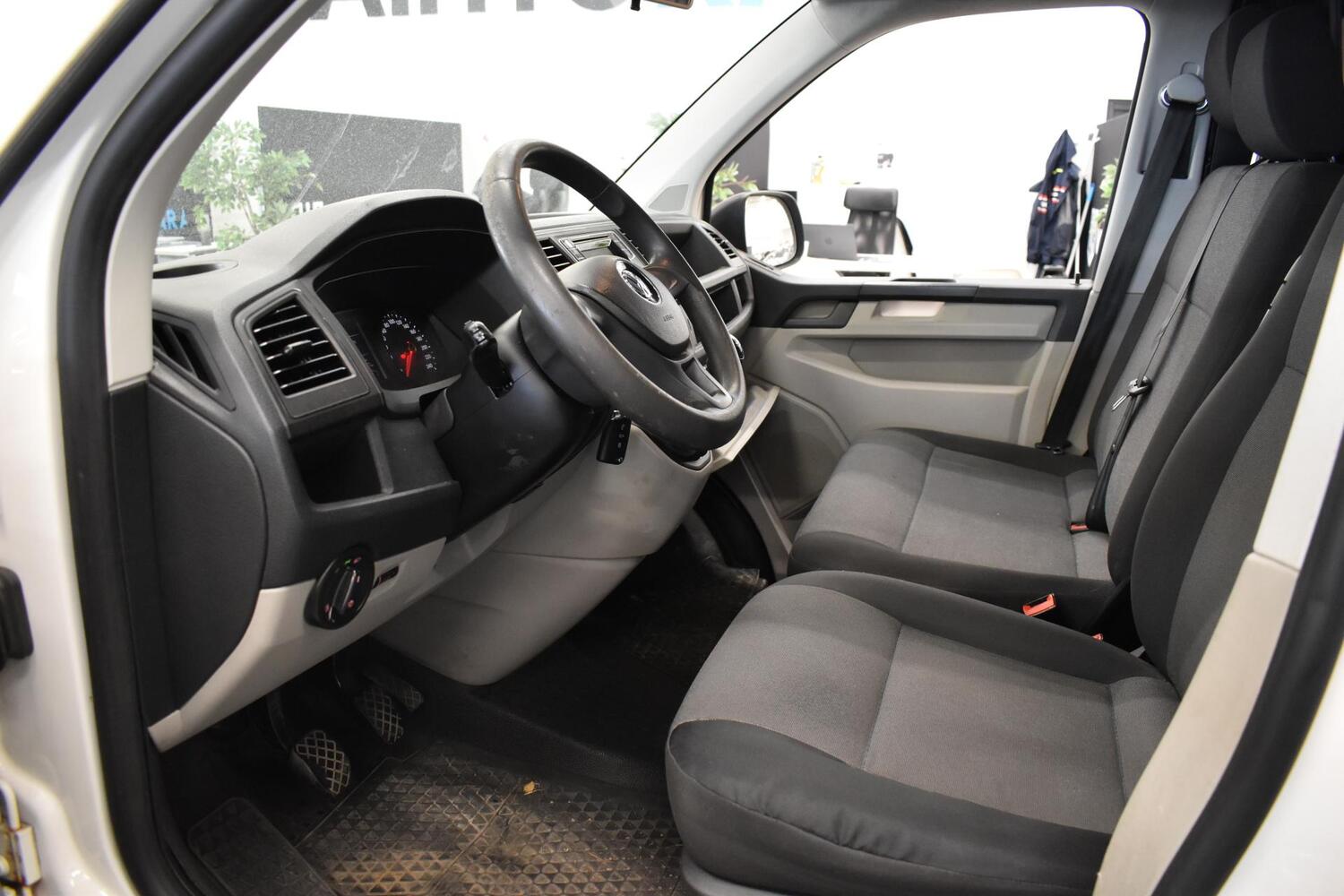 Volkswagen Transporter vaihtoauto