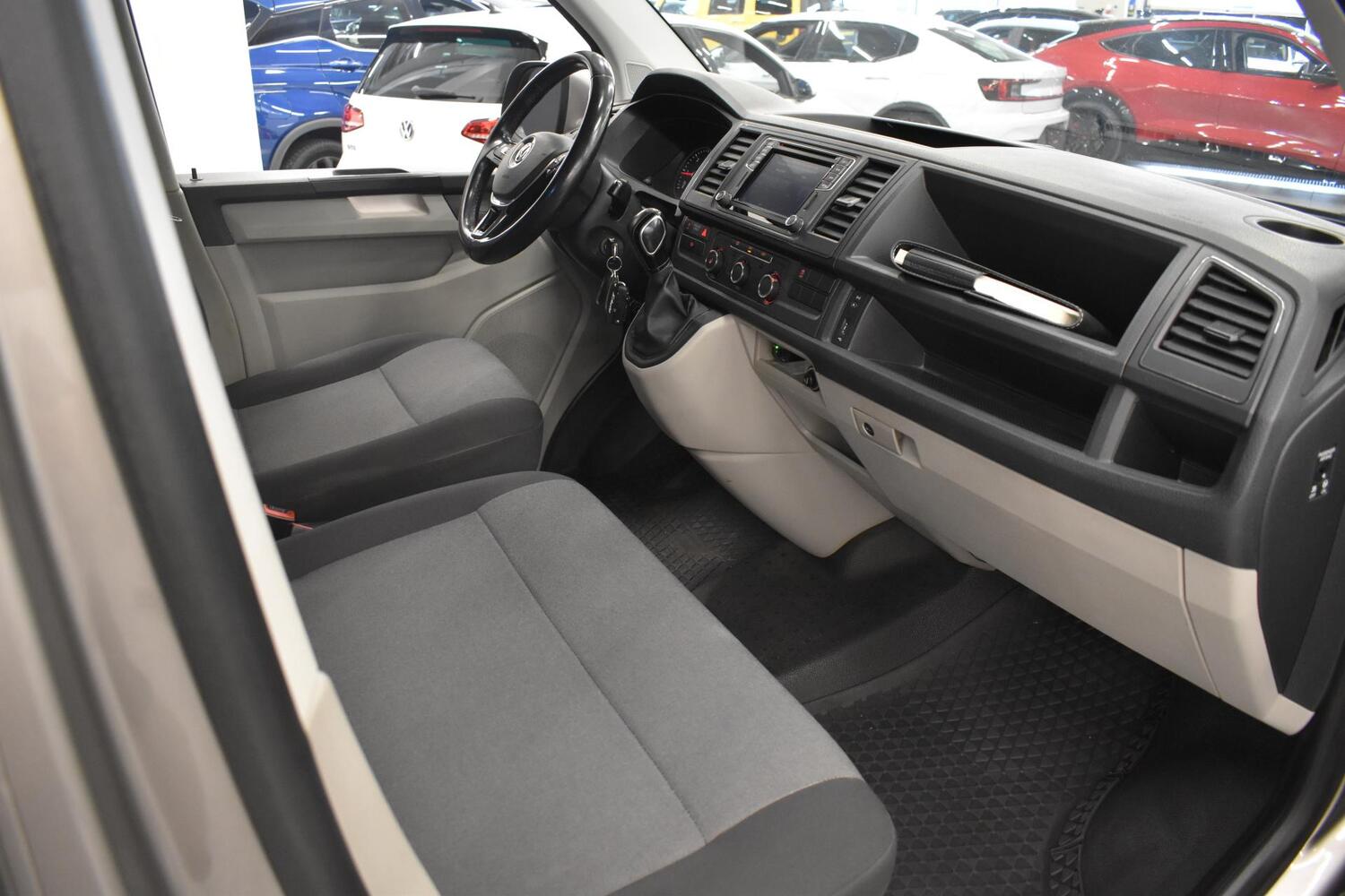 Volkswagen Transporter vaihtoauto