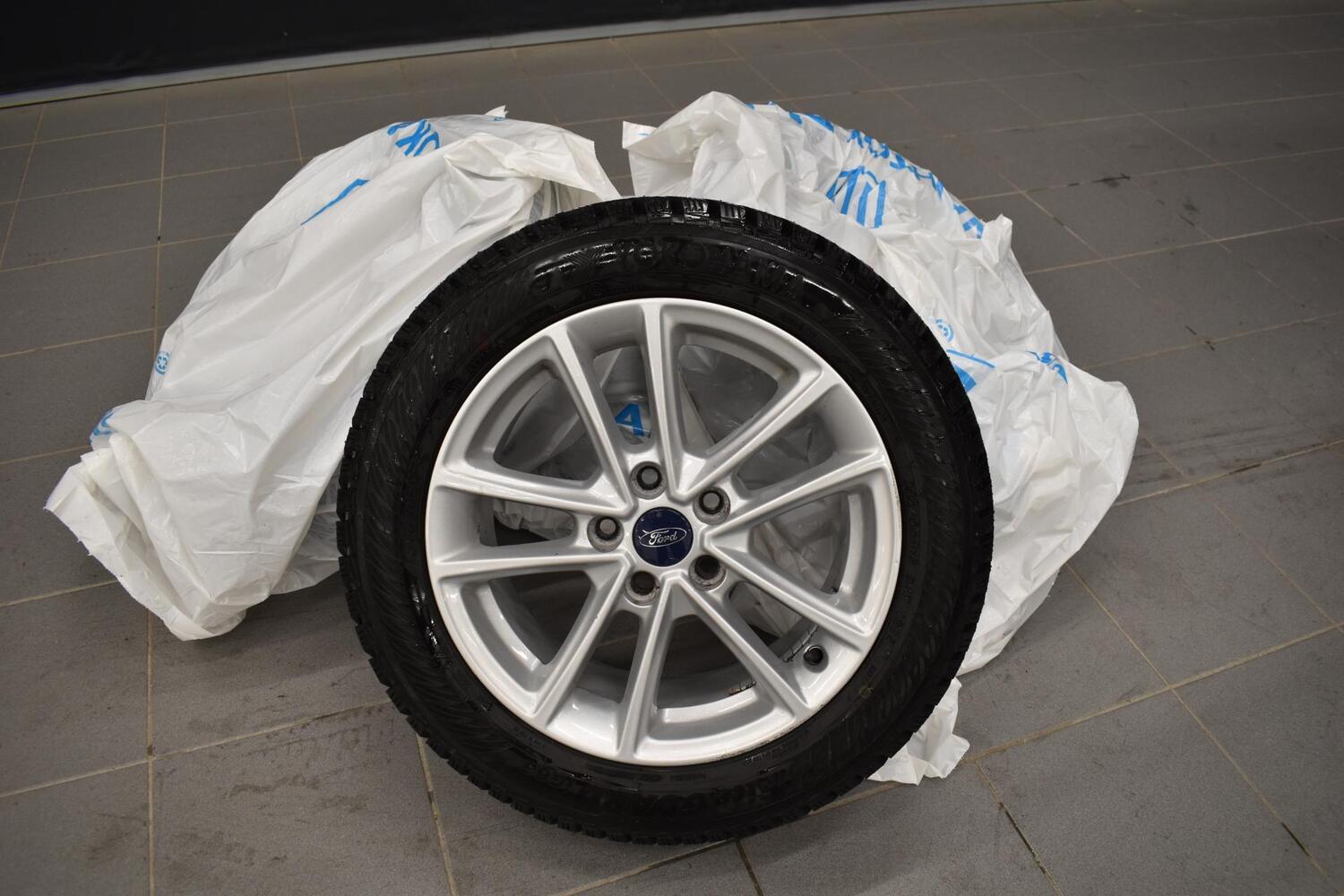 Ford C-MAX vaihtoauto