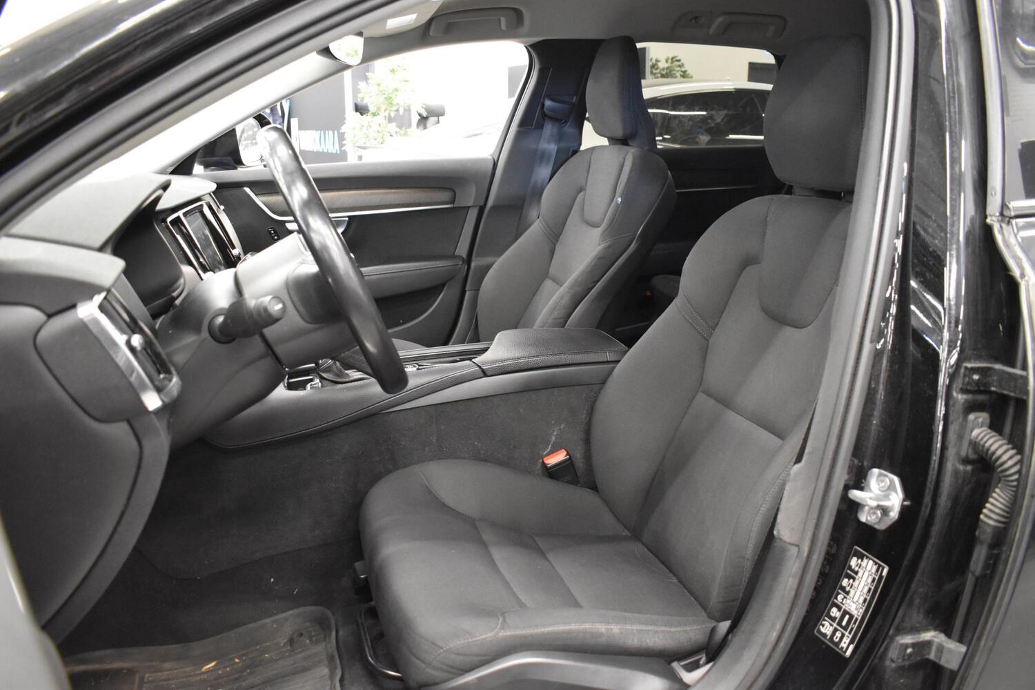 Volvo V90 Cross Country vaihtoauto