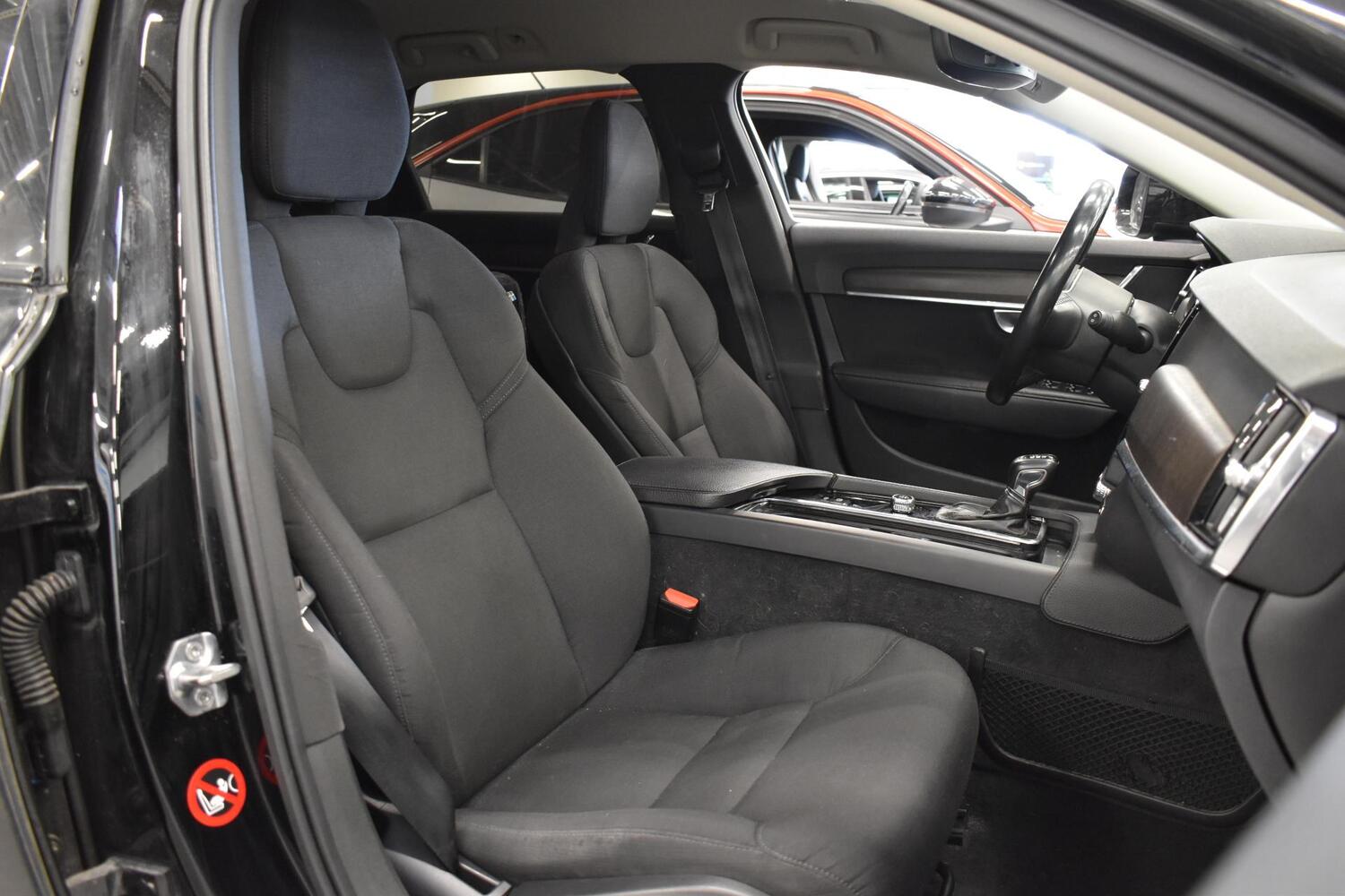 Volvo V90 Cross Country vaihtoauto