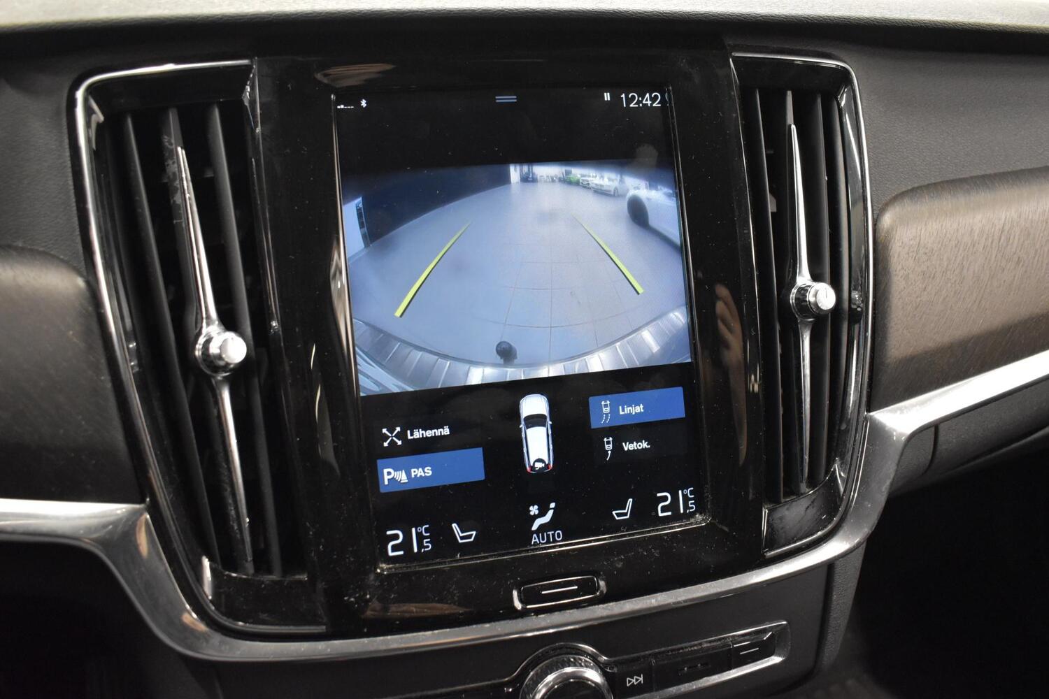Volvo V90 Cross Country vaihtoauto