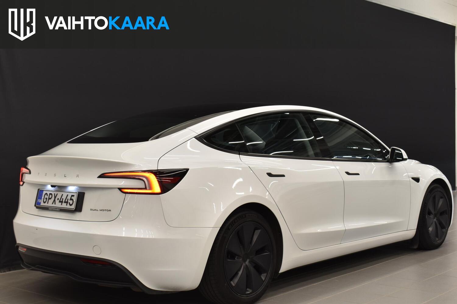 Tesla Model 3 vaihtoauto