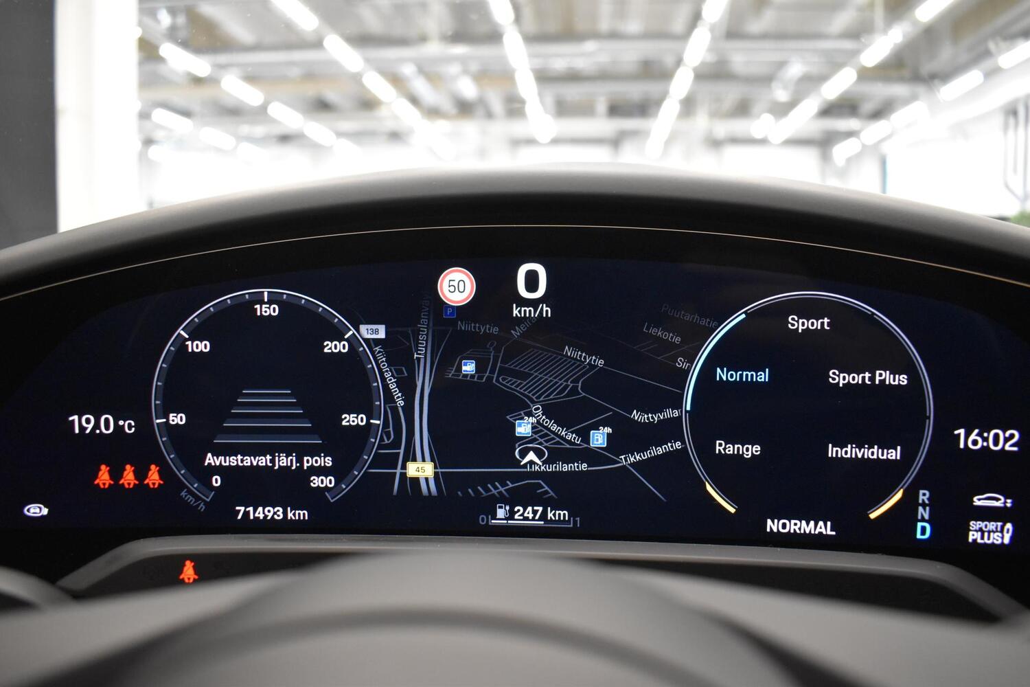 Porsche Taycan vaihtoauto
