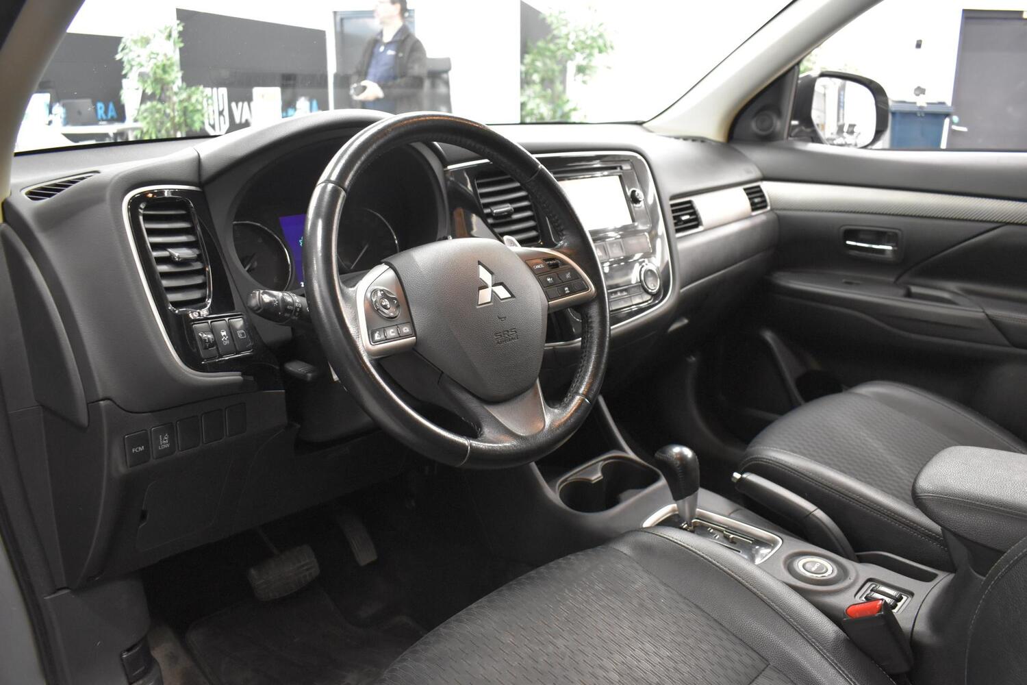 Mitsubishi Outlander vaihtoauto
