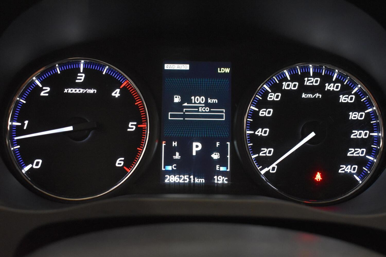 Mitsubishi Outlander vaihtoauto