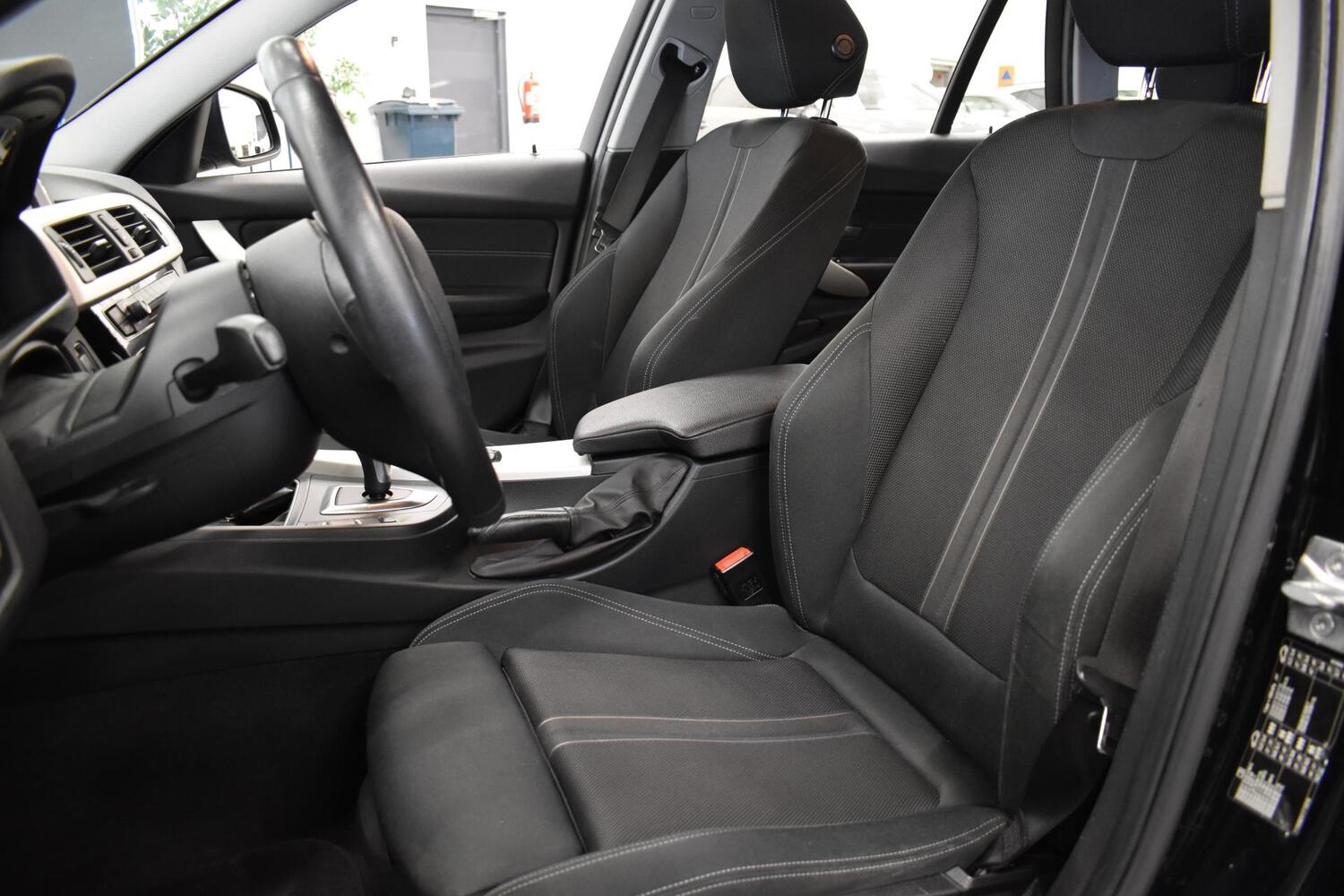 BMW 318 vaihtoauto