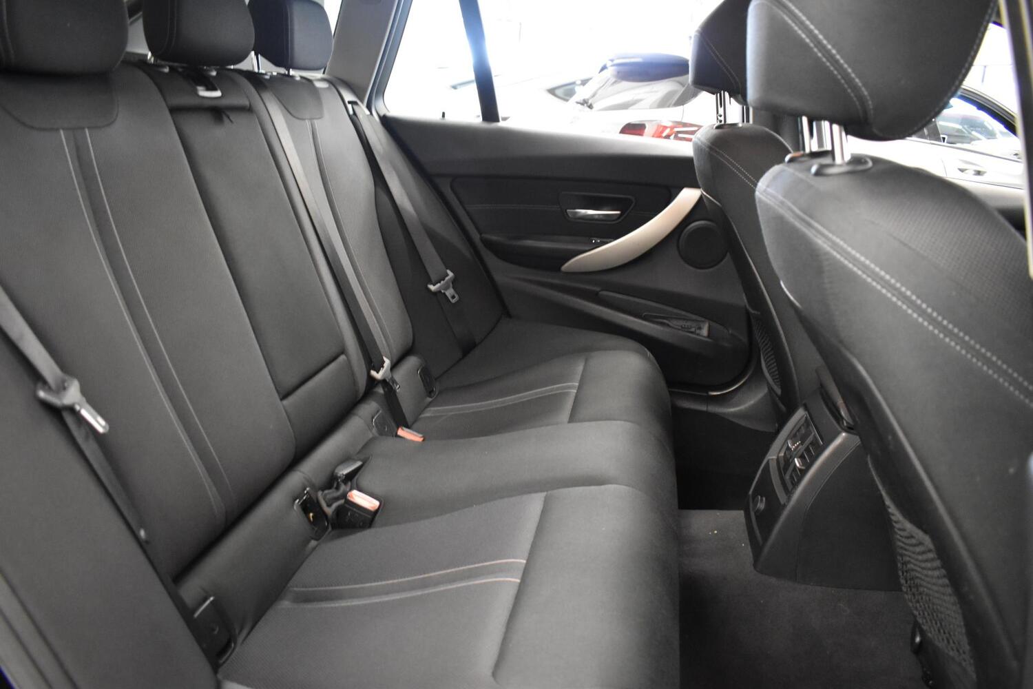 BMW 318 vaihtoauto