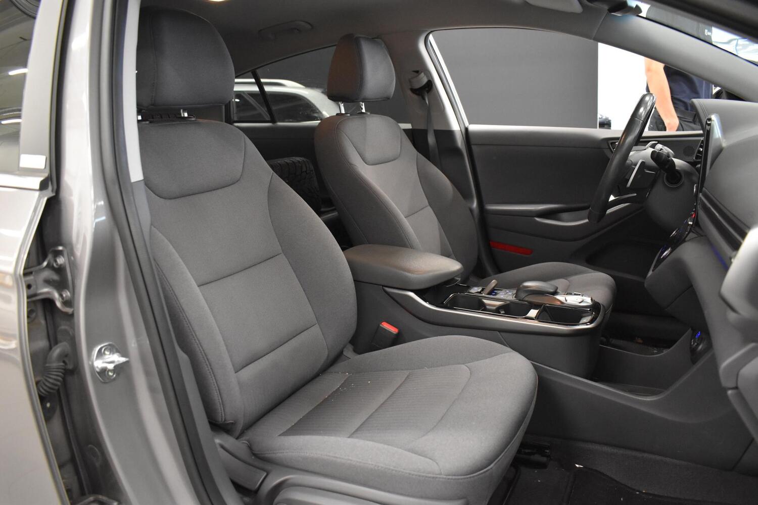 Hyundai IONIQ electric vaihtoauto