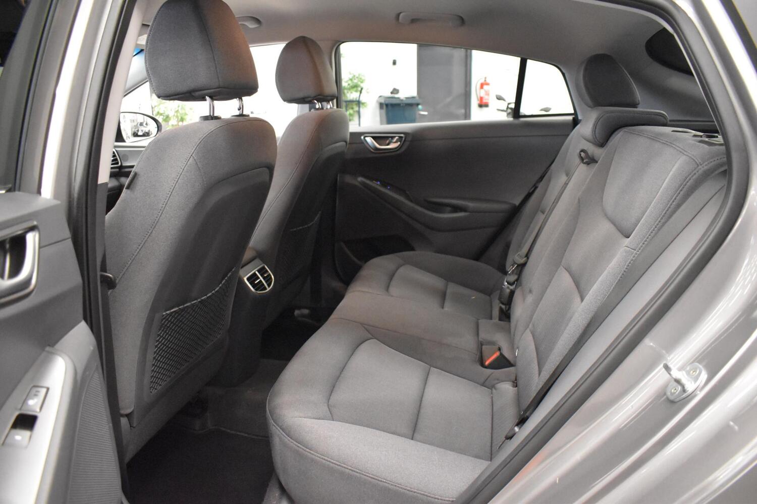 Hyundai IONIQ electric vaihtoauto