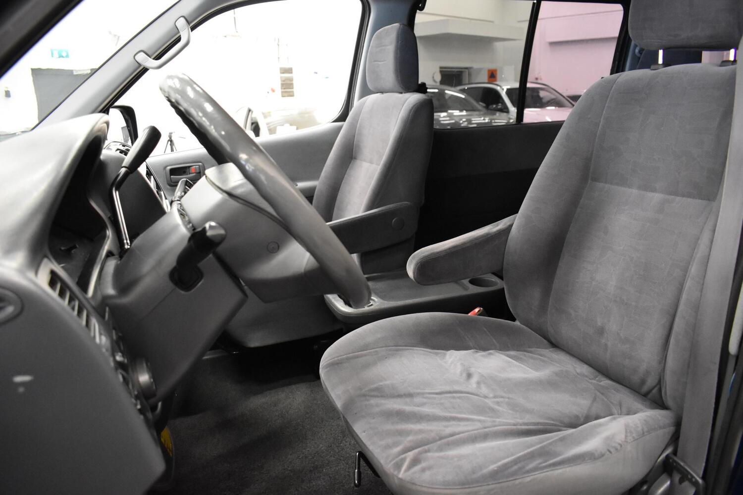 Toyota Hiace vaihtoauto
