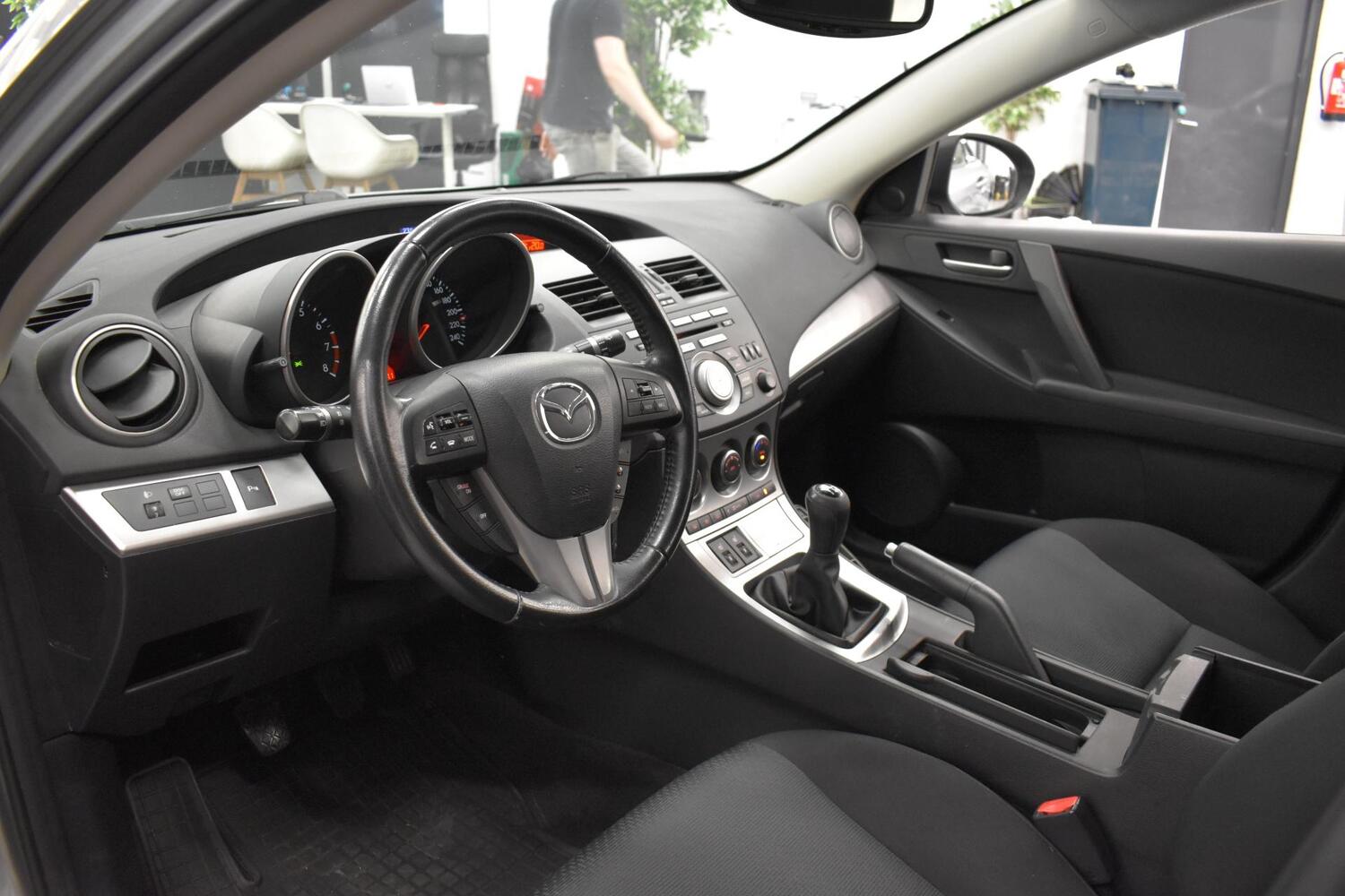 Mazda 3 vaihtoauto