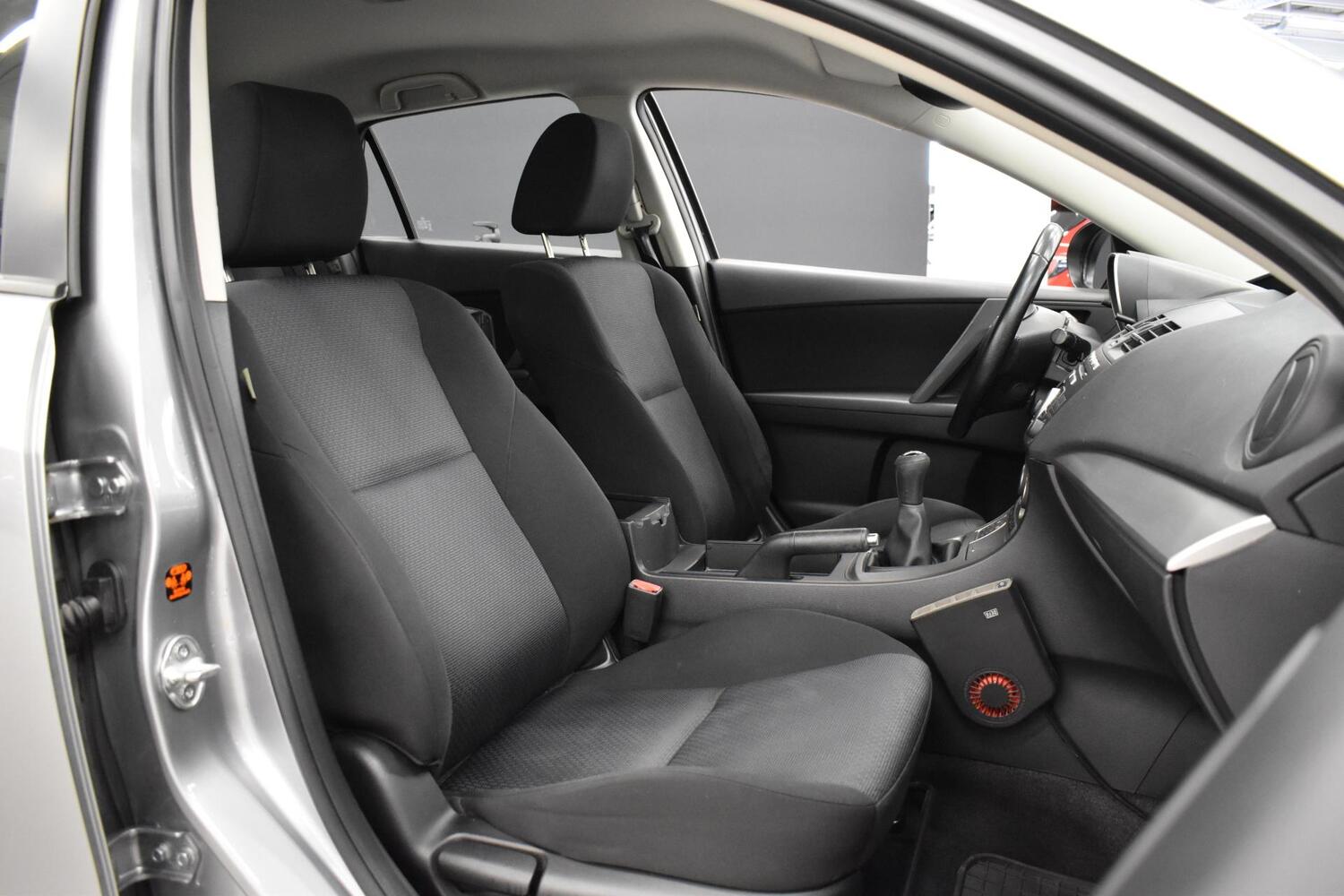 Mazda 3 vaihtoauto