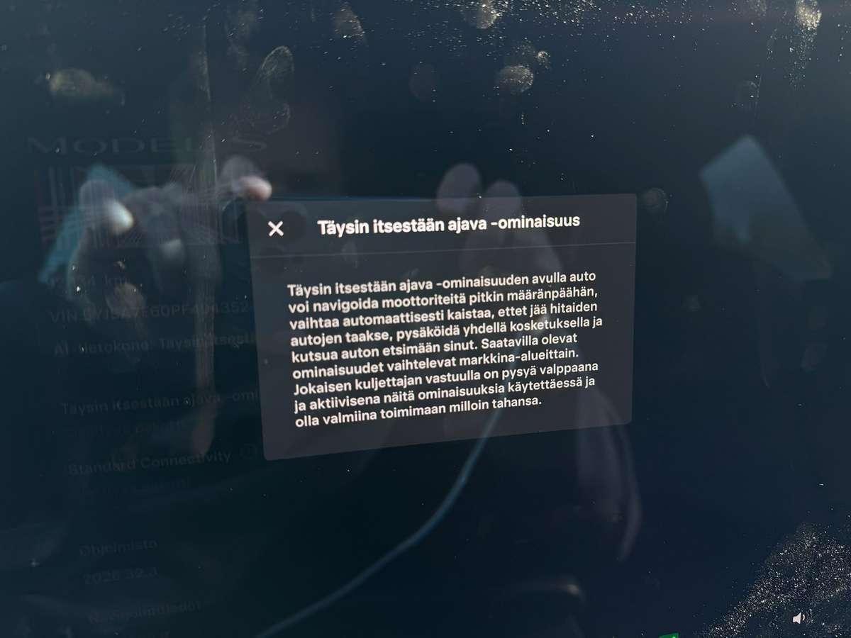 Tesla Model S vaihtoauto