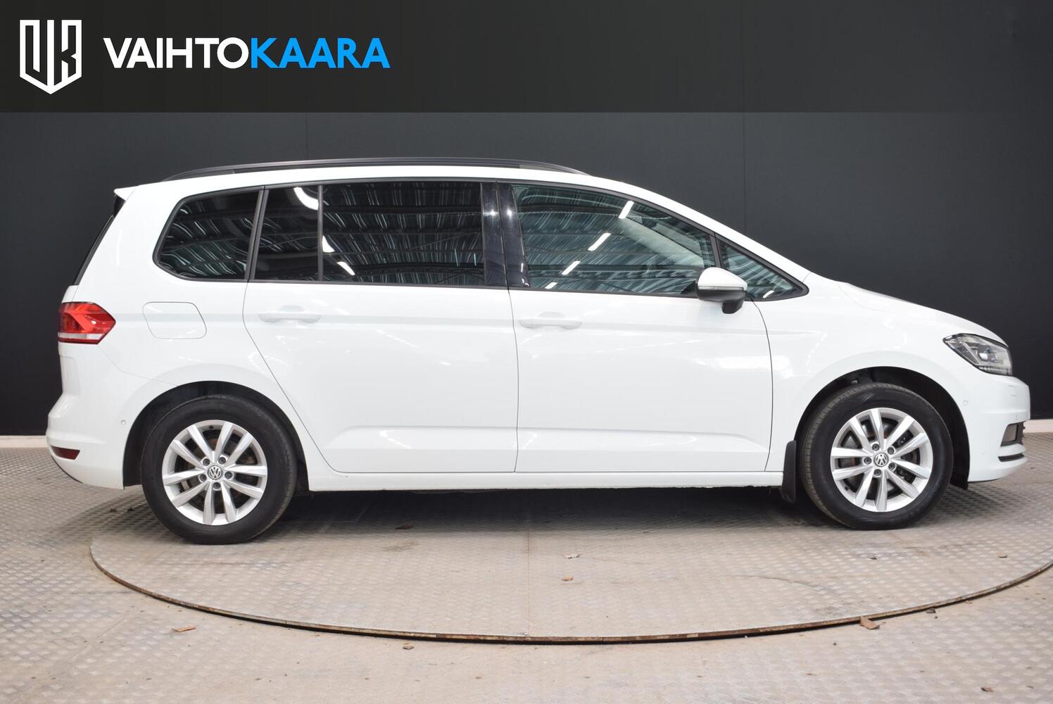 Volkswagen Touran vaihtoauto