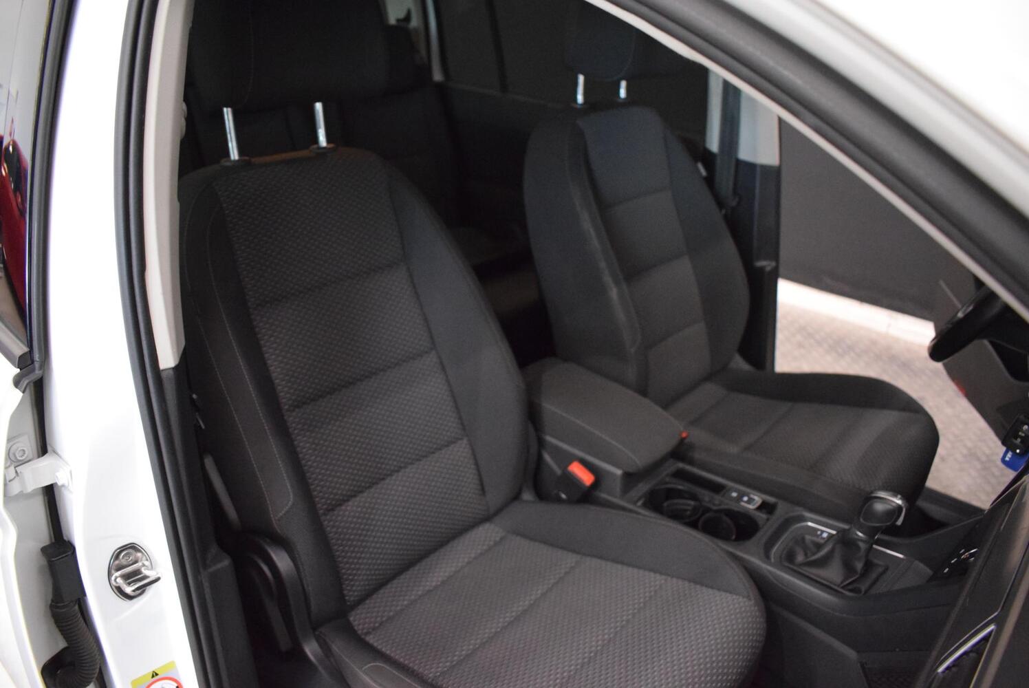 Volkswagen Touran vaihtoauto