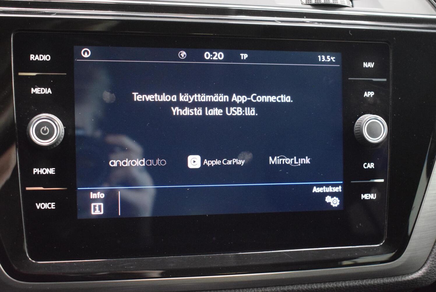 Volkswagen Touran vaihtoauto