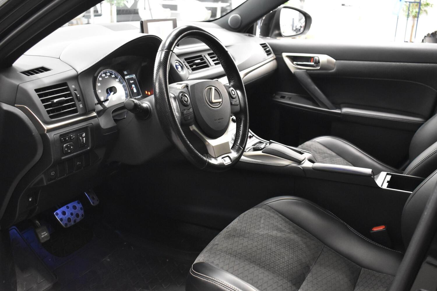 Lexus CT vaihtoauto