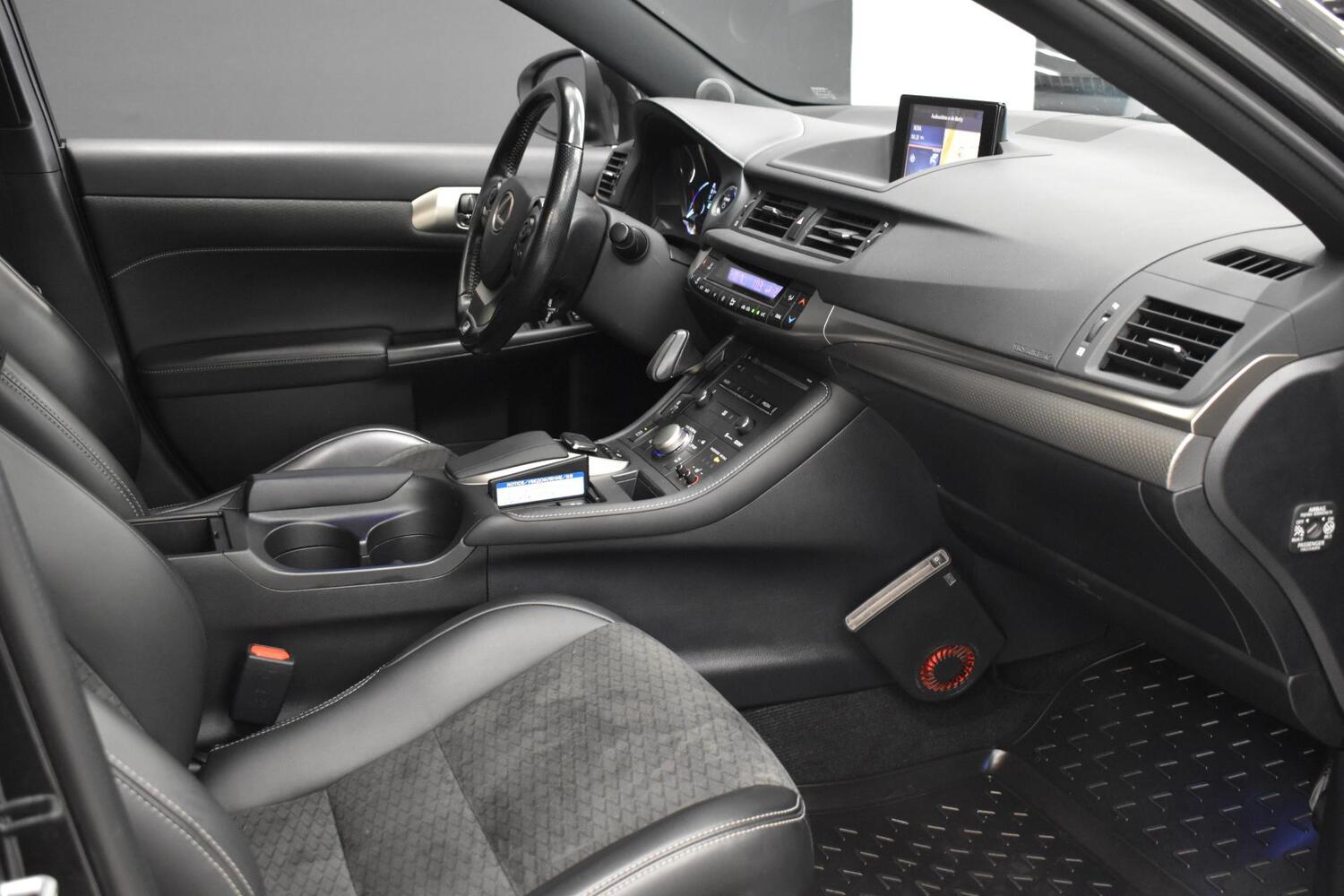Lexus CT vaihtoauto