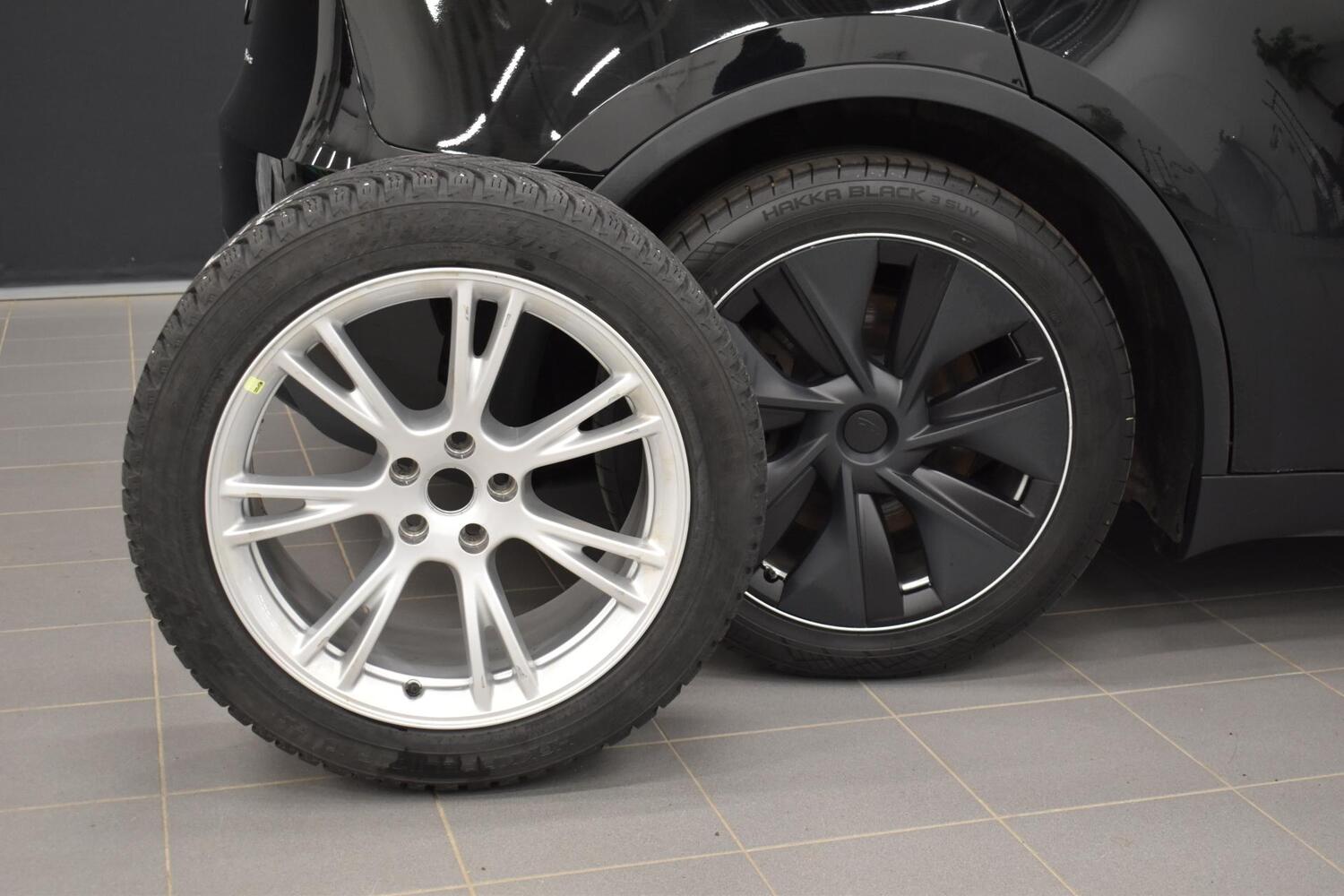 Tesla Model Y vaihtoauto