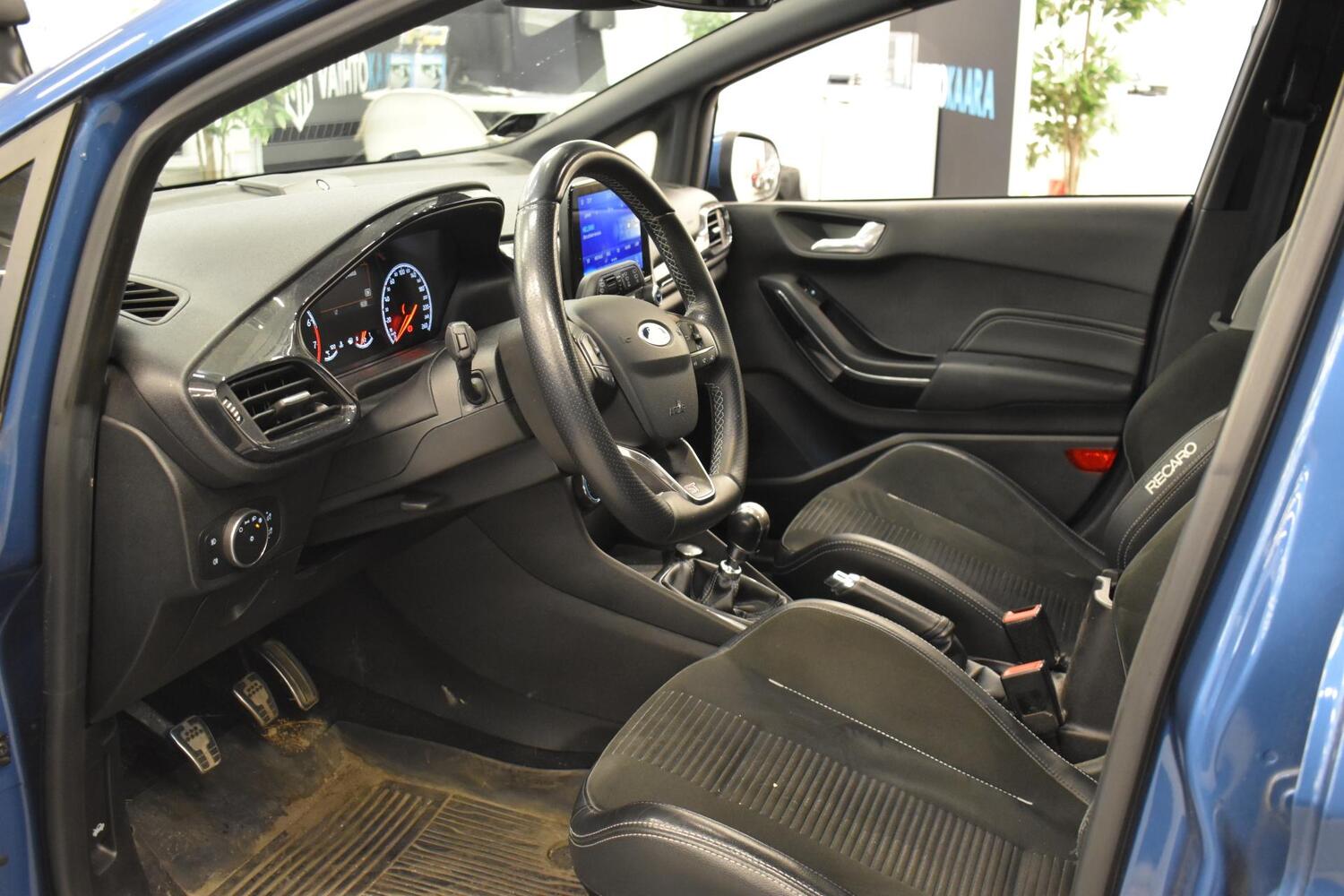Ford Fiesta vaihtoauto